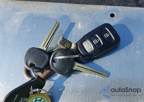 2013 Hyundai Elantra Gls из США, поврежденный, VIN 5NPDH4AE6DH261847